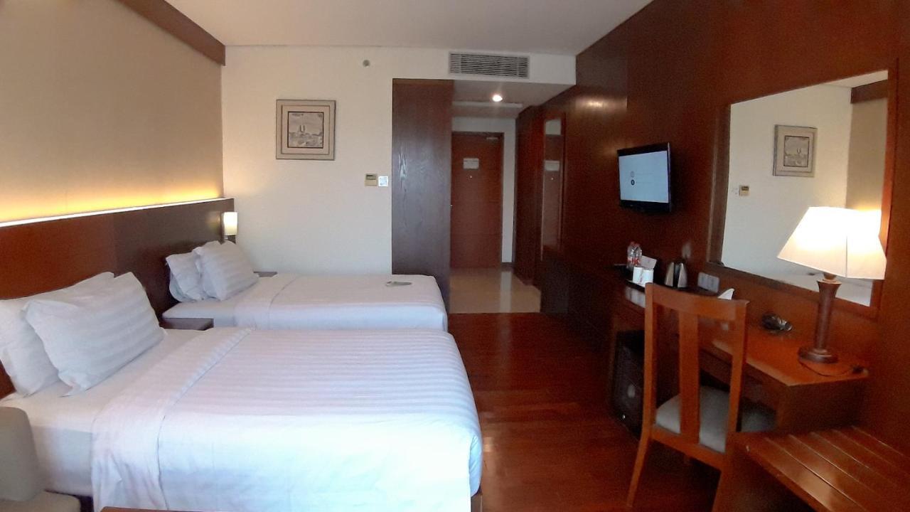 Oak Tree Emerald & Coventions Hotel 4*