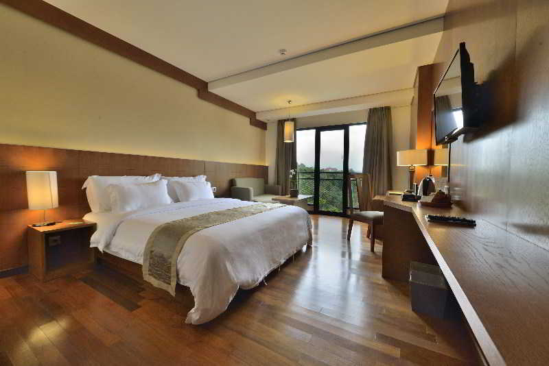 Oak Tree Emerald & Coventions Semarang